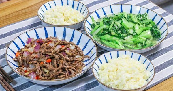 Thực đơn bữa cơm mùa hè với 2 món nhanh gọn mà vẫn đủ chất, người vụng về mấy cũng nấu được
