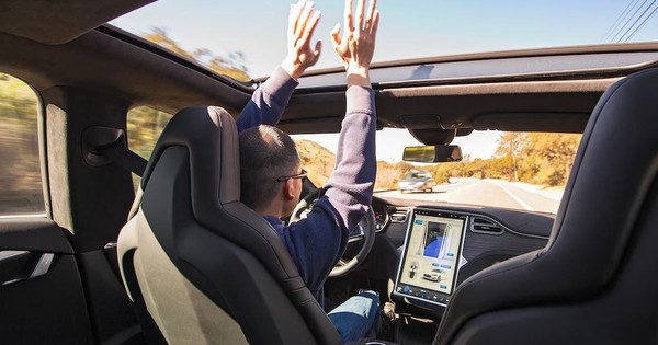 Tesla bị tố thiên vị khi chỉ ưu tiên xử lý dữ liệu xe tự lái của Elon Musk, tài xế VIP, Youtuber nổi tiếng