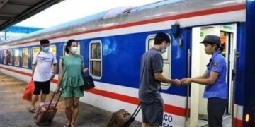 Sớm hợp nhất hai công ty cổ phần vận tải đường sắt