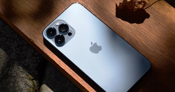 Smartphone ‘hàng hiếm’, mạnh gần ngang 15 Pro Max bất ngờ có hàng trở lại, giá giảm gần chục triệu đồng