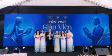 Dấu Ấn Đường Nguyệt Tại Lễ Tôn Vinh Giáo Viên Tiêu Biểu Ngành Chăm Sóc Sắc Đẹp 2025