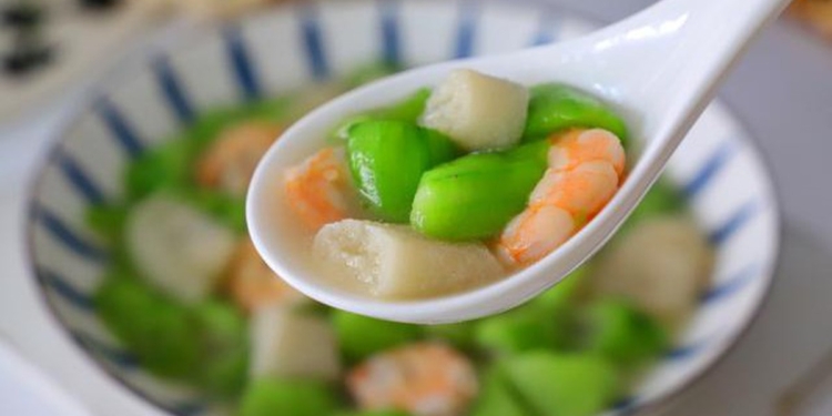 Món canh dưỡng nhan và giải nhiệt mùa hè chị em nên ăn ít nhất 1 lần/tháng, giúp da trắng sáng lại mịn màng