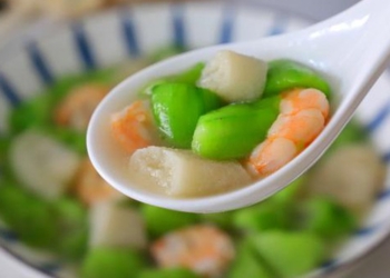 Món canh dưỡng nhan và giải nhiệt mùa hè chị em nên ăn ít nhất 1 lần/tháng, giúp da trắng sáng lại mịn màng