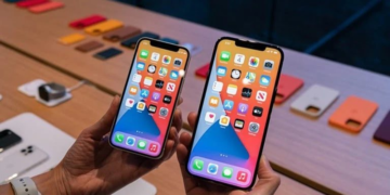 Chiếc smartphone lừng lẫy một thời bất ngờ giảm kỷ lục gần 16 triệu đồng, rẻ chưa từng có trong lịch sử