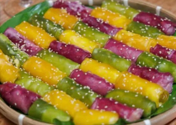 Khéo tay làm bánh cuốn ngọt miền Tây