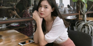 Đôi vợ chồng từng nghèo đến nỗi “cái bánh mì cũng phải chia đôi”, 11 năm sau đã có nhà, tiền cũng dư dả