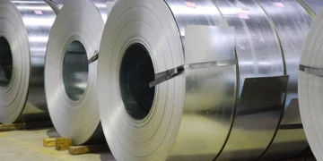 Một công ty thép lãi đột biến trong quý II