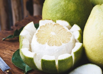 Cách sơ chế cùi bưởi nấu chè cực đơn giản