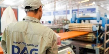 Lãnh đạo Nhựa Đông Á đổi ý không muốn nhận thù lao