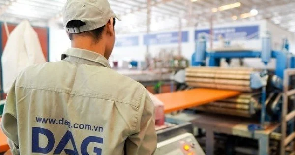 Lãnh đạo Nhựa Đông Á đổi ý không muốn nhận thù lao