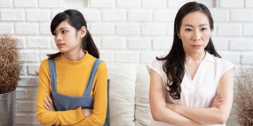 Chuyên gia tâm lý gợi ý 6 cách xử lý khi con không nghe lời