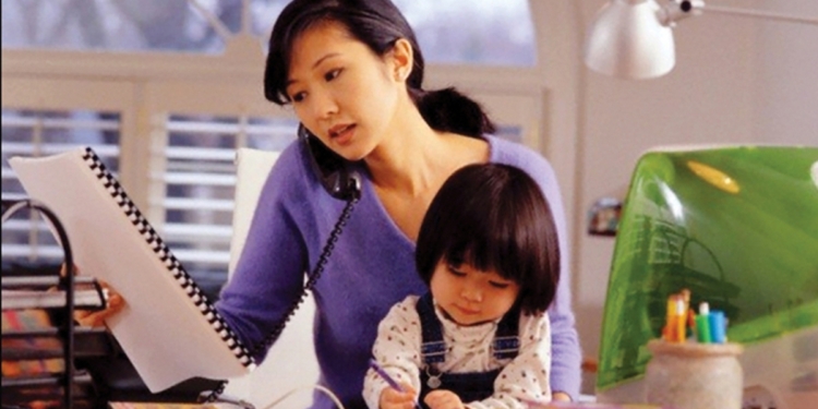 Phụ nữ 35 tuổi có con nhỏ xin việc thì sao?